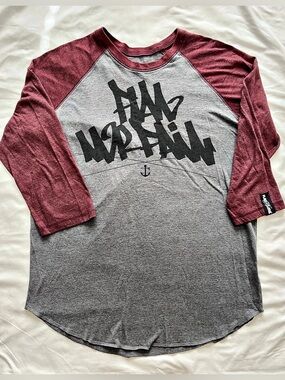 Flag Nor Fail Raglan Graphic Long Sleeve in Gray & Burgundy XL